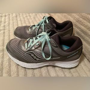Saucony Gray/Teal Size 8.5W